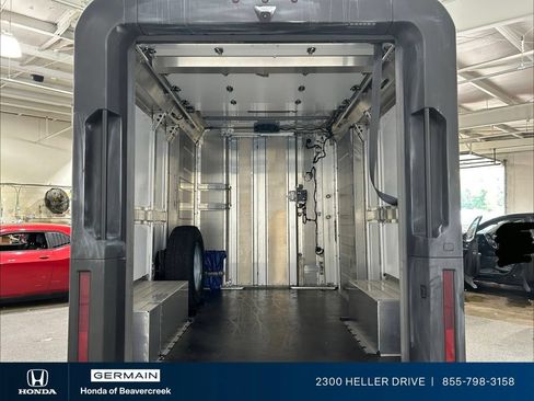 Used 2024 Chevrolet Brightdrop 400 w/ Commercial Equipment Package AWD/4WD image 27
