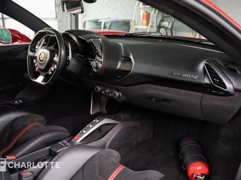 Used 2017 Ferrari 488 GTB RWD image 34