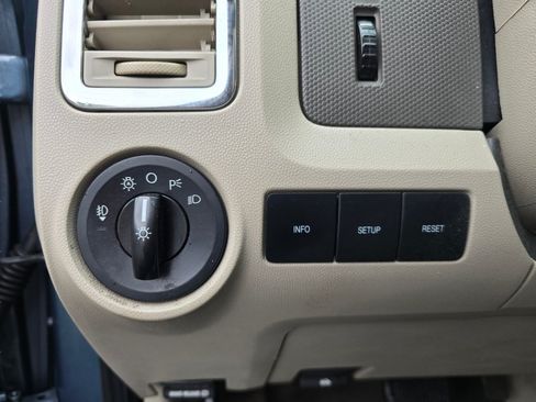 Used 2010 Ford Escape 4WD Hybrid image 32