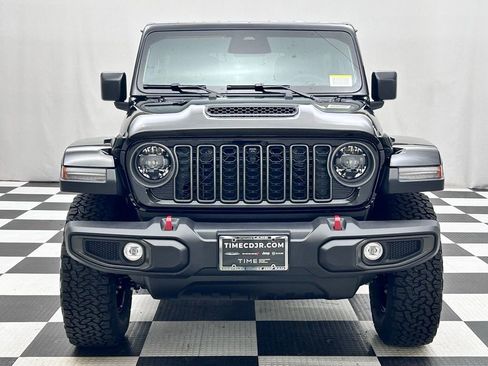 New 2026 Jeep Wrangler Unlimited Rubicon AWD/4WD image 3