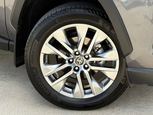 Used 2025 Toyota RAV4 XLE Premium image 2