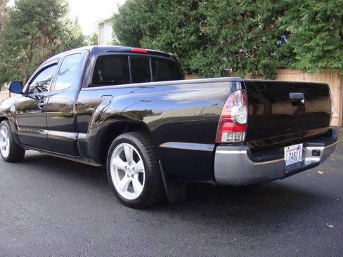 Used 2013 Toyota Tacoma 2WD Access Cab w/ SR5 Pkg image 4