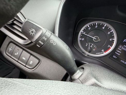 Used 2019 Hyundai Santa Fe SE FWD image 37