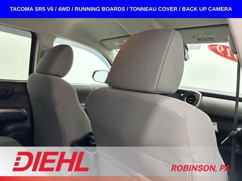 Used 2019 Toyota Tacoma SR5 AWD/4WD image 13