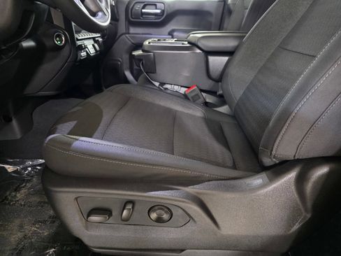 Used 2024 Chevrolet Silverado 1500 Custom Trail Boss w/ LPO, Dark Essentials Package AWD/4WD image 25