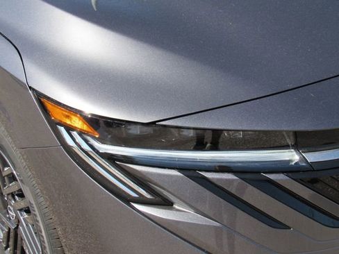 New 2026 Nissan Sentra SV w/ SV Convenience Package FWD image 8