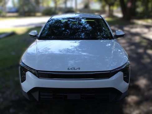 New 2026 Kia K4 FWD image 16