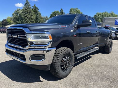 Used 2019 RAM 3500 Big Horn w/ Towing Technology Group AWD/4WD image 2