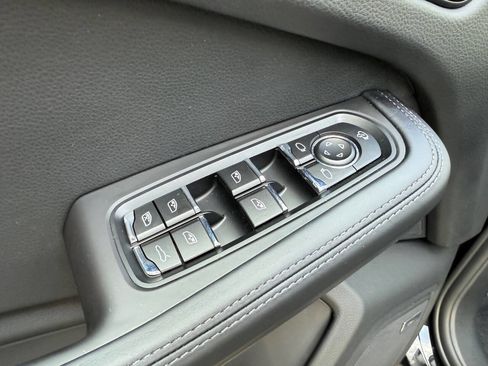 Used 2024 Porsche Macan S image 22