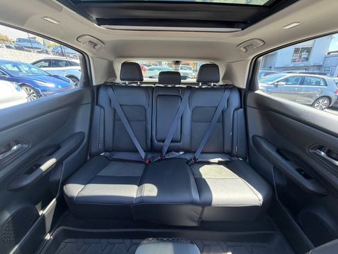 Used 2023 Nissan Ariya FWD image 41