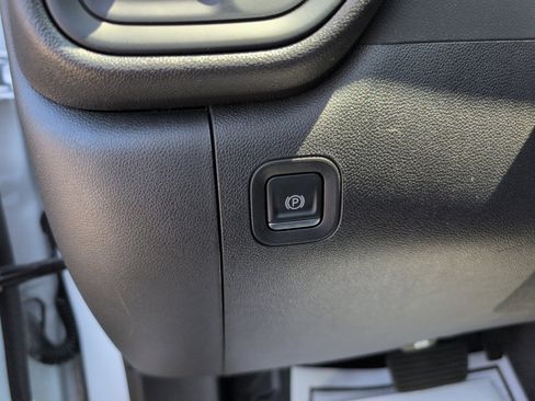Used 2025 Chevrolet Silverado 1500 W/T RWD image 15