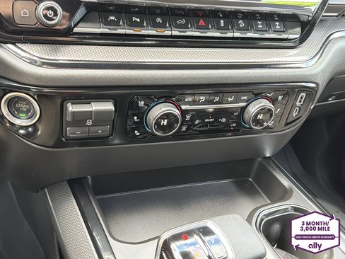 Used 2026 Chevrolet Silverado 1500 ZR2 AWD/4WD image 24