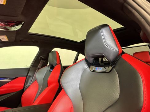 Used 2026 BMW M5 w/ Executive Package image 14