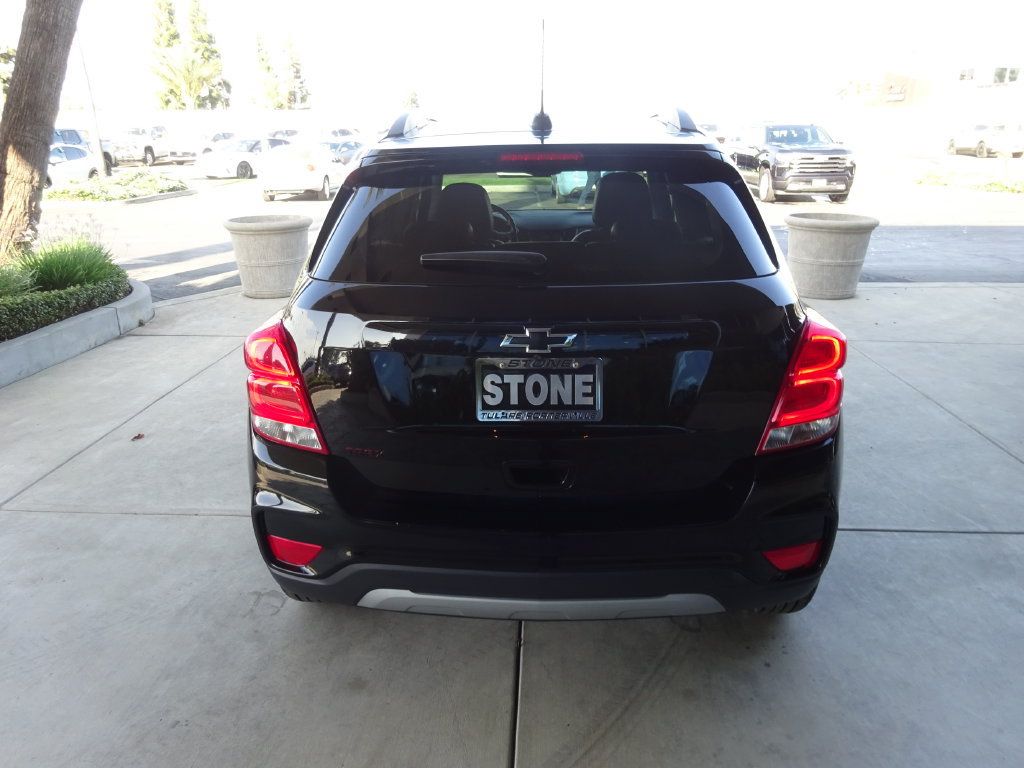 Certified 2020 Chevrolet Trax LT w/ Redline Edition FWD image 6