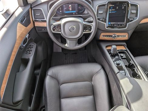 Used 2023 Volvo XC90 T8 Plus w/ Protection Package Premier image 22