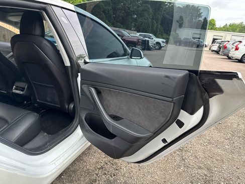 Used 2019 Tesla Model 3 Standard Range Plus RWD image 14
