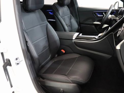 Certified 2025 Mercedes-Benz GLC 300 4MATIC image 17