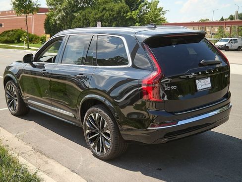 New 2025 Volvo XC90 B6 Plus w/ Protection Package image 7