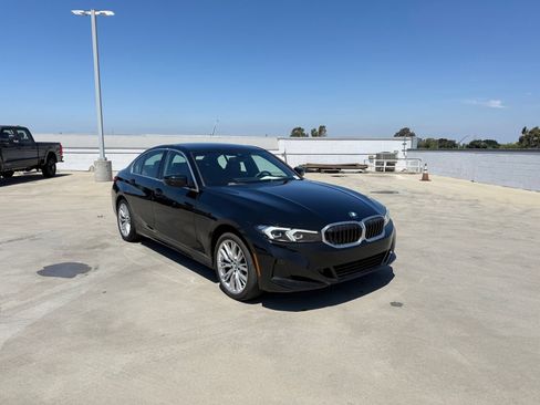 Used 2024 BMW 330i xDrive Sedan w/ Convenience Package AWD/4WD image 4