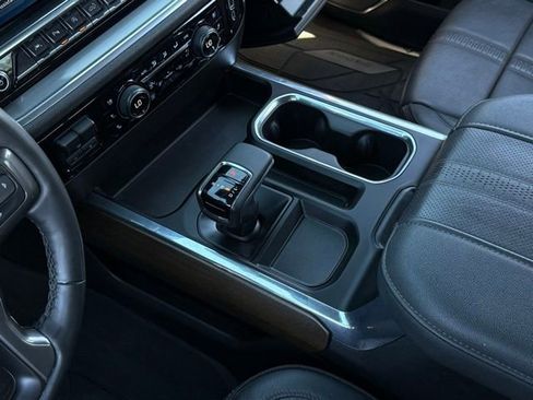 Used 2023 Chevrolet Silverado 1500 High Country w/ Z71 Off-Road Package image 29