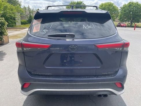 Used 2022 Toyota Highlander XSE image 5