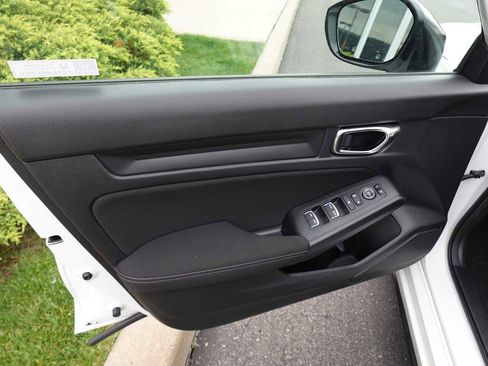 Used 2024 Honda Civic Sport image 11