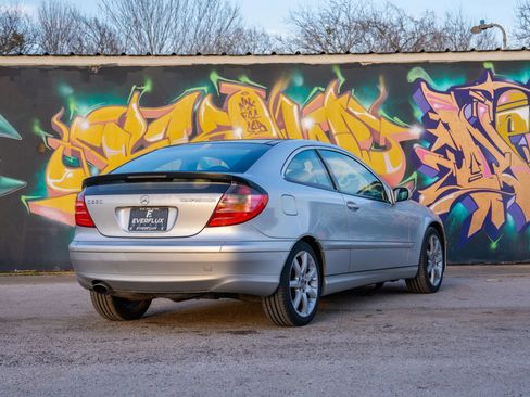 Used 2004 Mercedes-Benz C 230 Coupe image 9