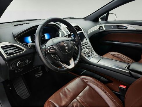 Used 2017 Lincoln MKZ Reserve w/ Technology Package FWD image 7