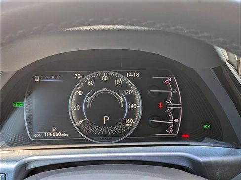 Used 2022 Lexus ES 300h w/ Accessory Package 2 FWD image 11