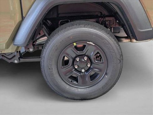 New 2026 Jeep Gladiator Sport image 10