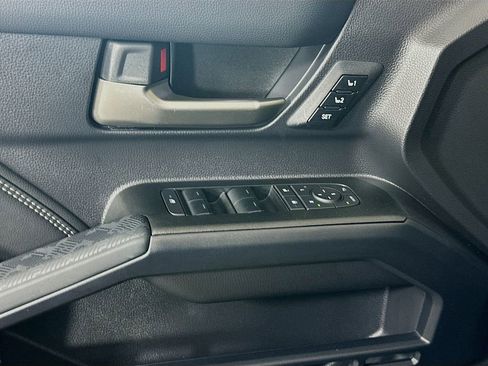 Used 2025 Toyota 4Runner Limited image 18