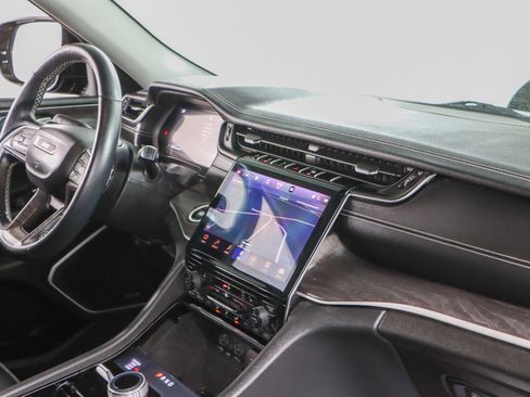 Used 2021 Jeep Grand Cherokee L Limited image 28