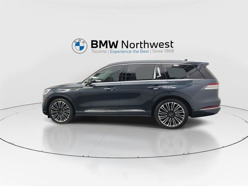 Used 2023 Lincoln Aviator Black Label w/ Dynamic Handling Package image 11