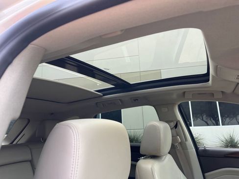 Used 2016 Cadillac SRX Performance w/ Driver Awareness Package image 21