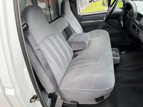 Used 1997 Ford F250 4x4 Regular Cab Heavy Duty image 28