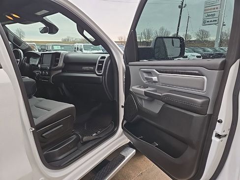Used 2022 RAM 1500 Big Horn AWD/4WD image 73