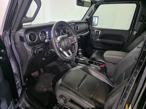Used 2021 Jeep Wrangler Unlimited Sahara w/ Uconnect 4C Nav & Sound Group image 17