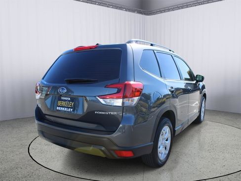 Used 2023 Subaru Forester image 8