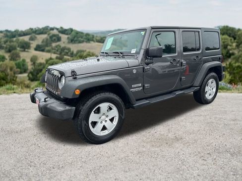 Used 2017 Jeep Wrangler Unlimited Sport w/ Quick Order Package 24S AWD/4WD image 3