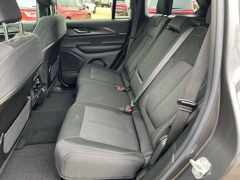 New 2026 Jeep Grand Cherokee Laredo X AWD/4WD image 21