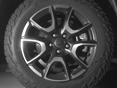 Used 2025 Jeep Compass Trailhawk image 13