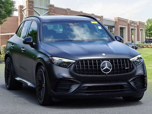 Used 2024 Mercedes-Benz GLC 43 AMG 4MATIC image 3