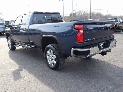 Used 2020 Chevrolet Silverado 3500 LTZ image 3