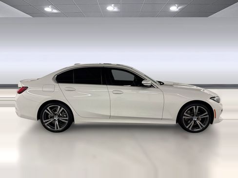 Used 2024 BMW 330i Sedan w/ Convenience Package RWD image 8