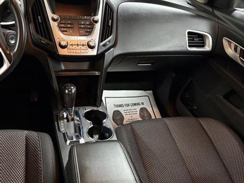 Used 2017 Chevrolet Equinox LT w/ Convenience Package AWD/4WD image 6