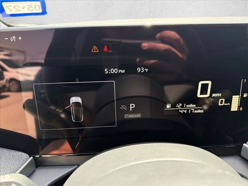 Used 2025 Nissan Kicks SV FWD image 11