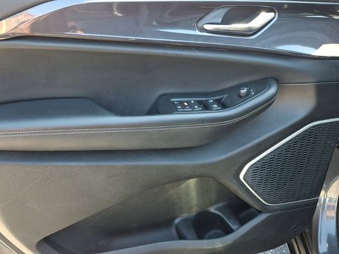 Used 2021 Jeep Grand Cherokee L Laredo image 13