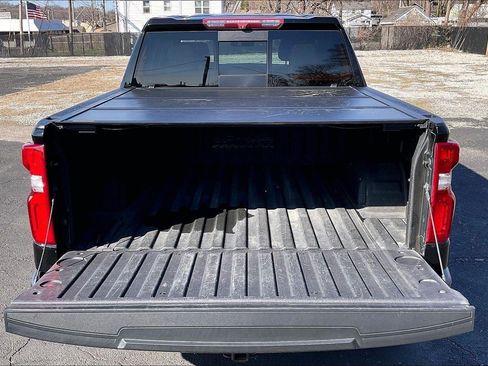 Used 2023 Chevrolet Silverado 1500 High Country w/ Z71 Off-Road Package image 4