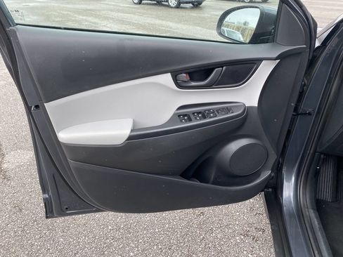 Used 2022 Hyundai Kona SEL FWD image 17