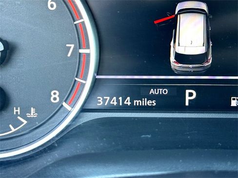 Used 2023 Nissan Rogue SV image 19